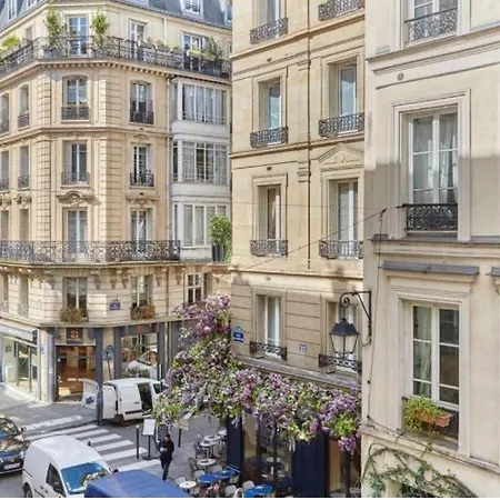 Les Secrets De La Rue Dauphine דירה
