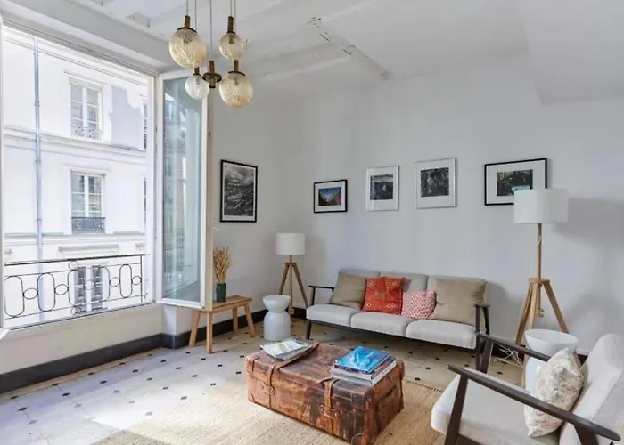 Les Secrets De La Rue Dauphine